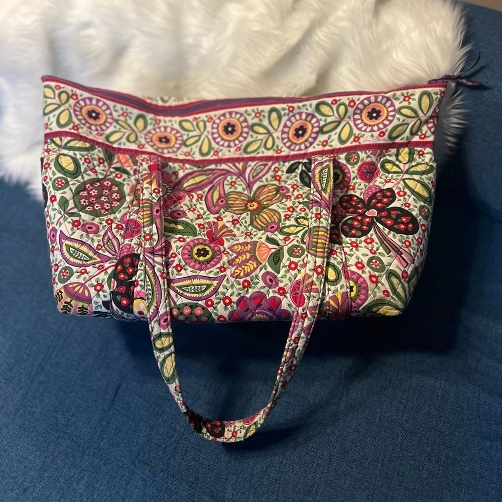 Vera Bradley Large Travel Tote with 6 Inside Pockets Viva La La Green Flowers - Picture 4 of 12